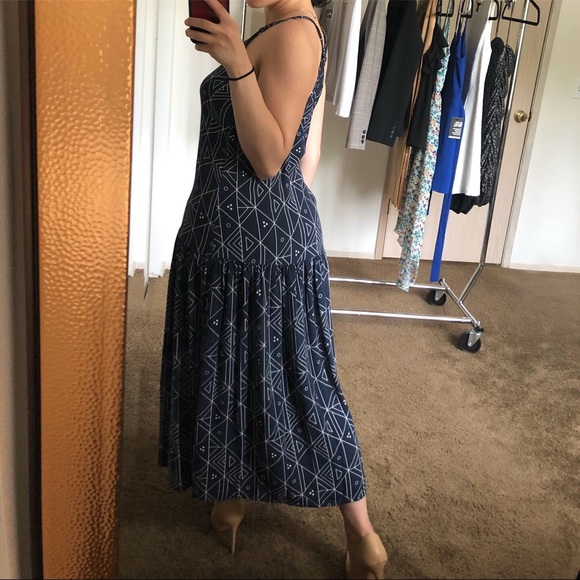 Ali Golden dress - Picture 2 of 3